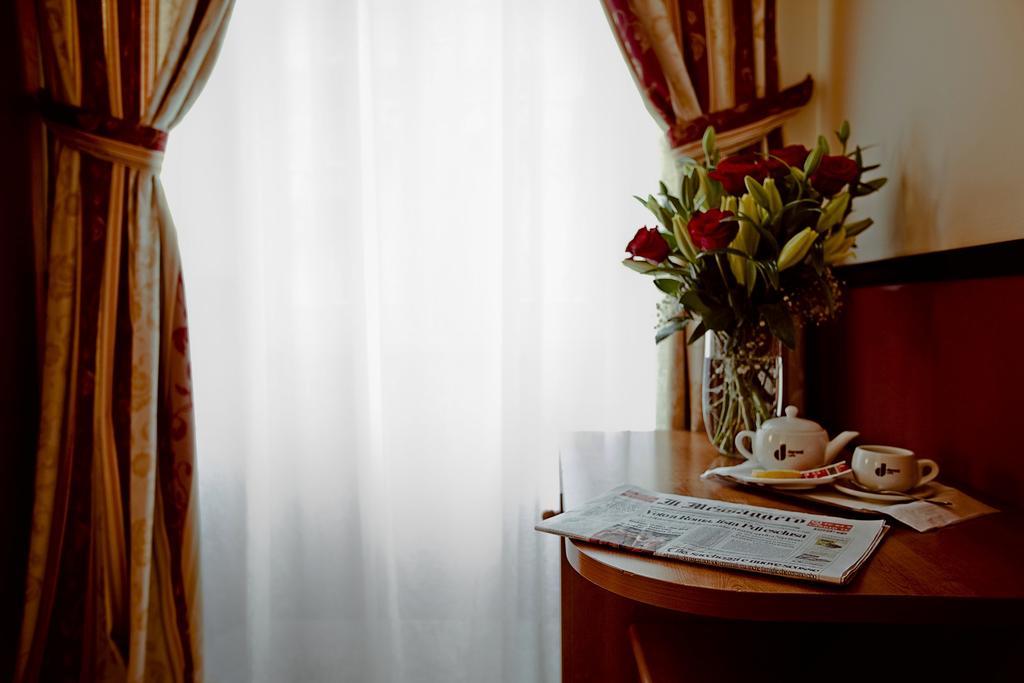 Hotel Saturnia Rom Zimmer foto