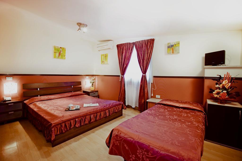 Hotel Saturnia Rom Zimmer foto