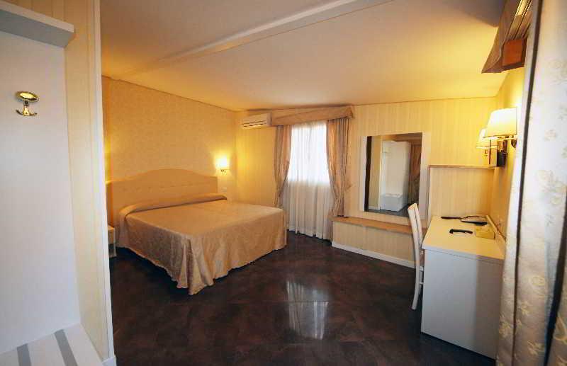Hotel Saturnia Rom Exterior foto